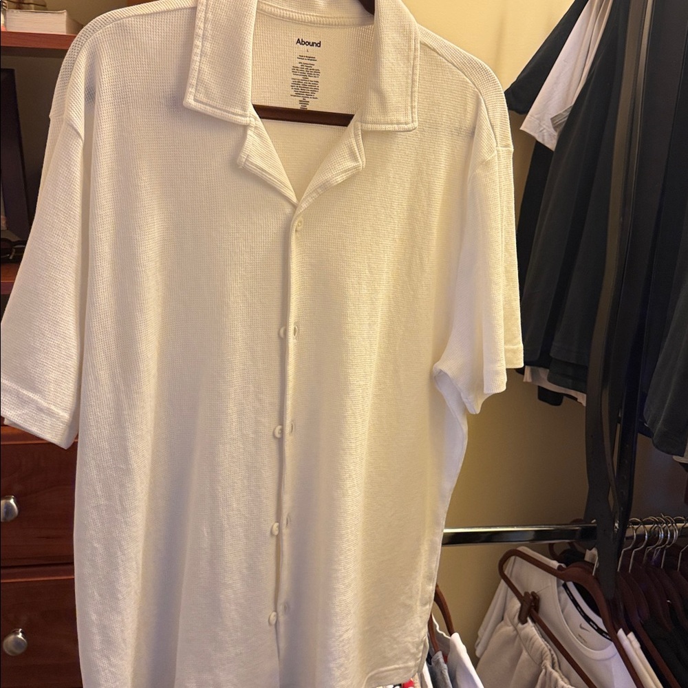 Abound Men's Classic White Button Down Shirt